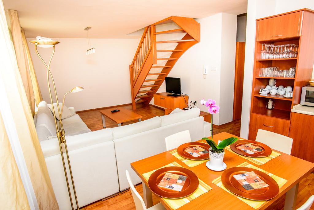 Apartment Downtown Žilina Eksteriør billede