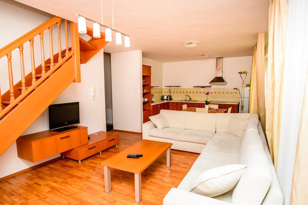 Apartment Downtown Žilina Eksteriør billede